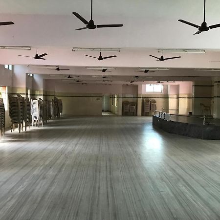 Sr Mahal & Lodge Kumbakonam Ngoại thất bức ảnh
