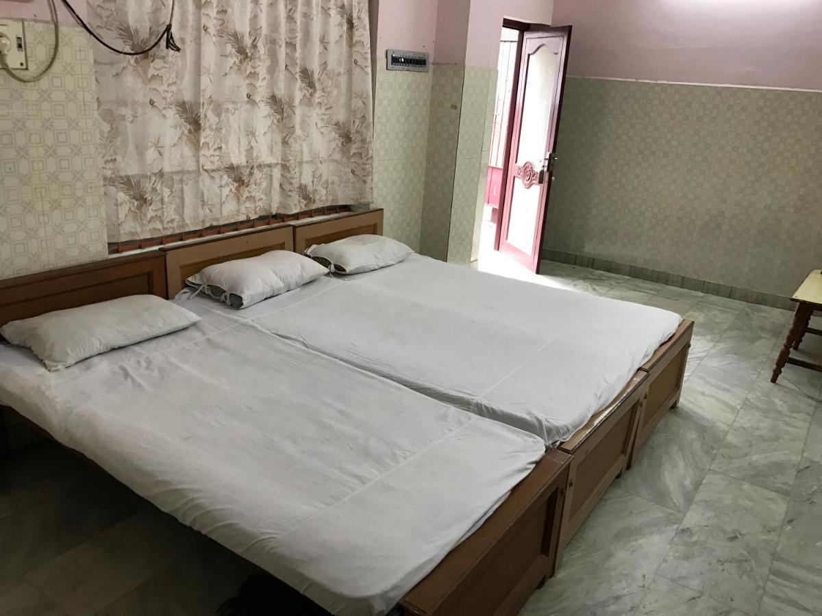 Sr Mahal & Lodge Kumbakonam Ngoại thất bức ảnh